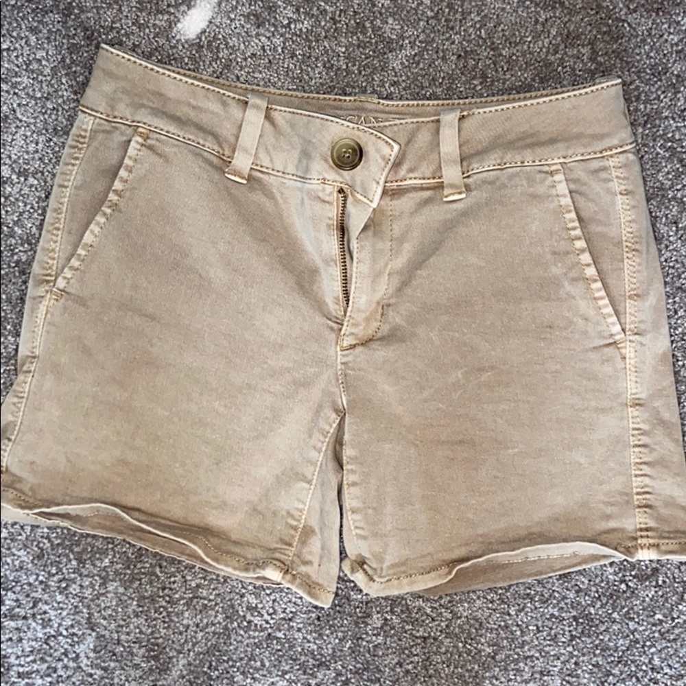 American eagle khaki shorts